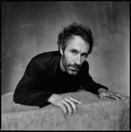 Fotograf Innsbruck und Wien für Werbung und Portraits mit eigenem Studio. Patrick Saringer